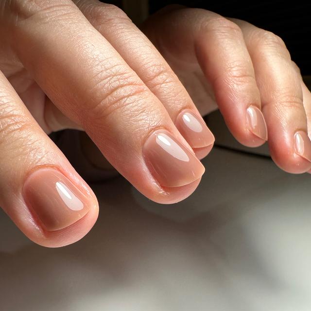 Monthly Russian Mani+Tinted Base